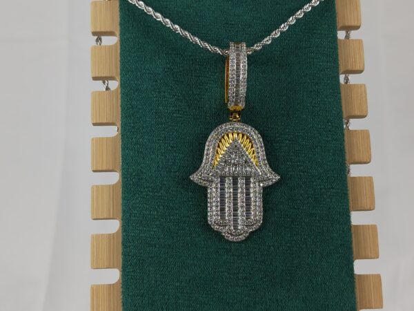 IMG_20250714_182517 Hamsa con Ojo Iluminado